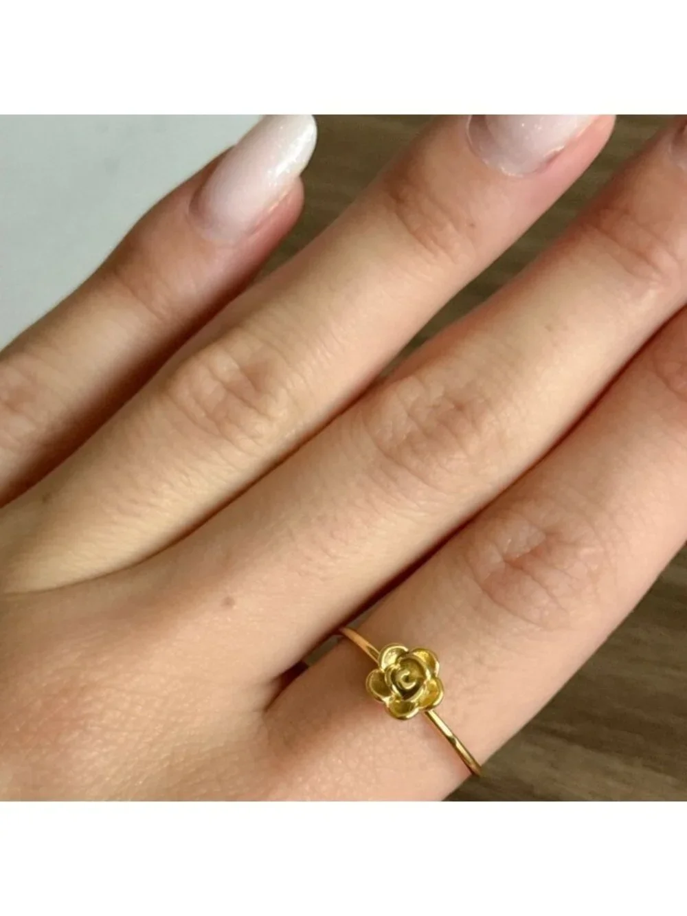 Gold Flower Ring Q591